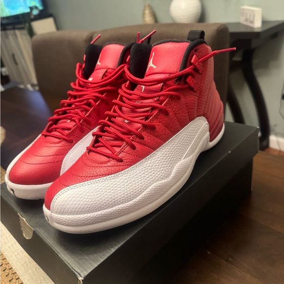 AIR JORDAN 12 RETRO